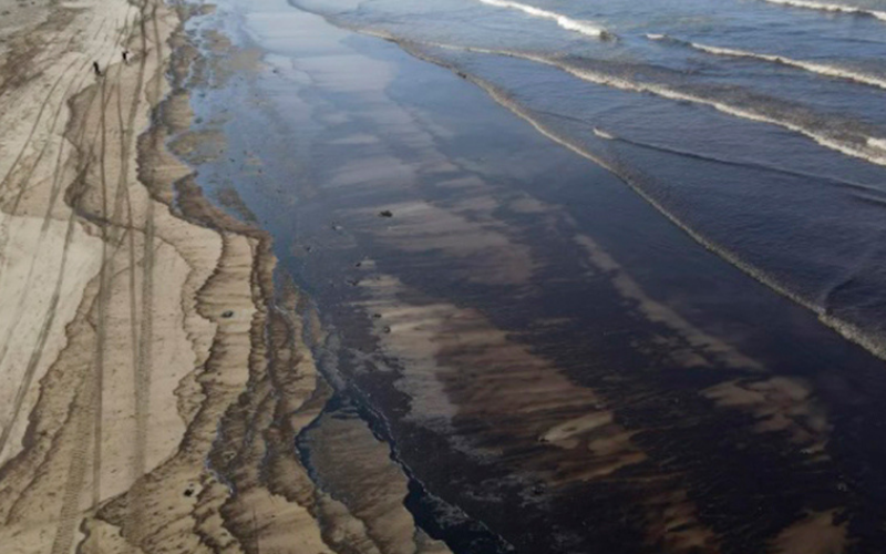 NV Repsol completará esta semana la limpieza de petróleo en el mar peruano NV Repsol completará esta semana la limpieza de petróleo en el mar peruano