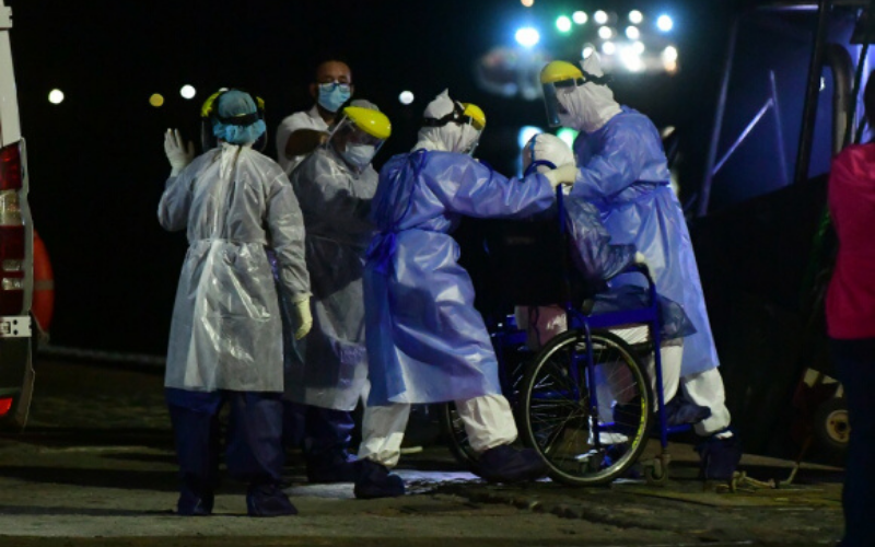 Crucero "Greg Mortimer": hay más de 60 personas contagiadas de coronavirus