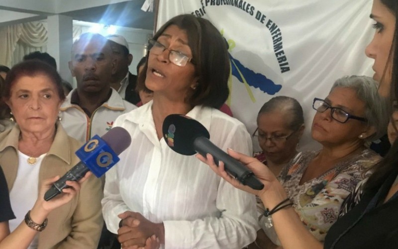 Ana Rosario Contreras pide que no se politice el acceso a la vacuna
