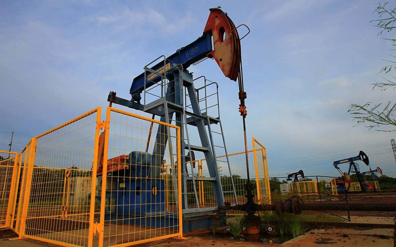 El precio del barril West Texas Intermediate cerró la semana en 58,34 dólares