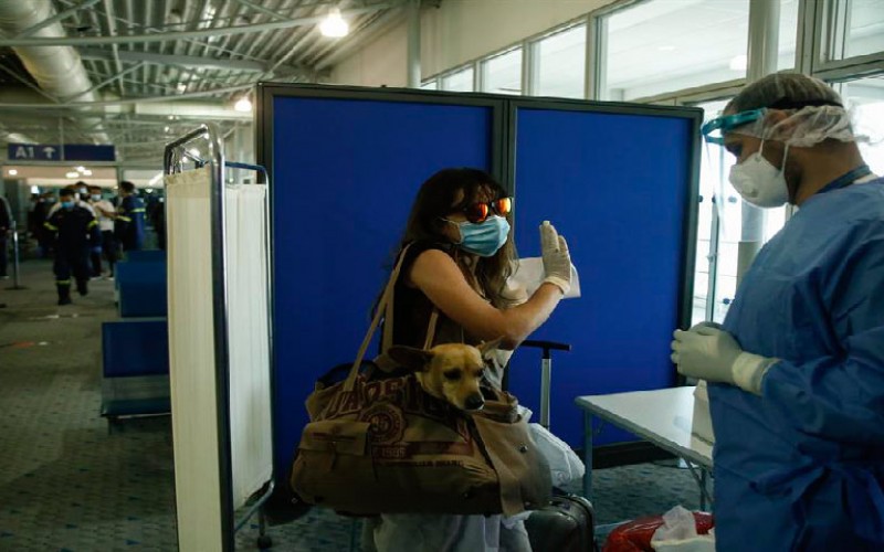 Grecia abrirá aeropuertos a vuelos procedentes del Reino Unido el 15 de julio