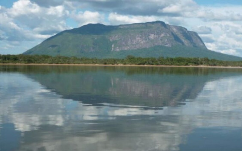 Foto referencial Yapacana Amazonas
